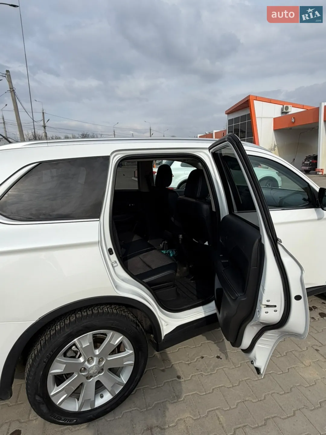 2014 Mitsubishi Outlander - мініатюра 8