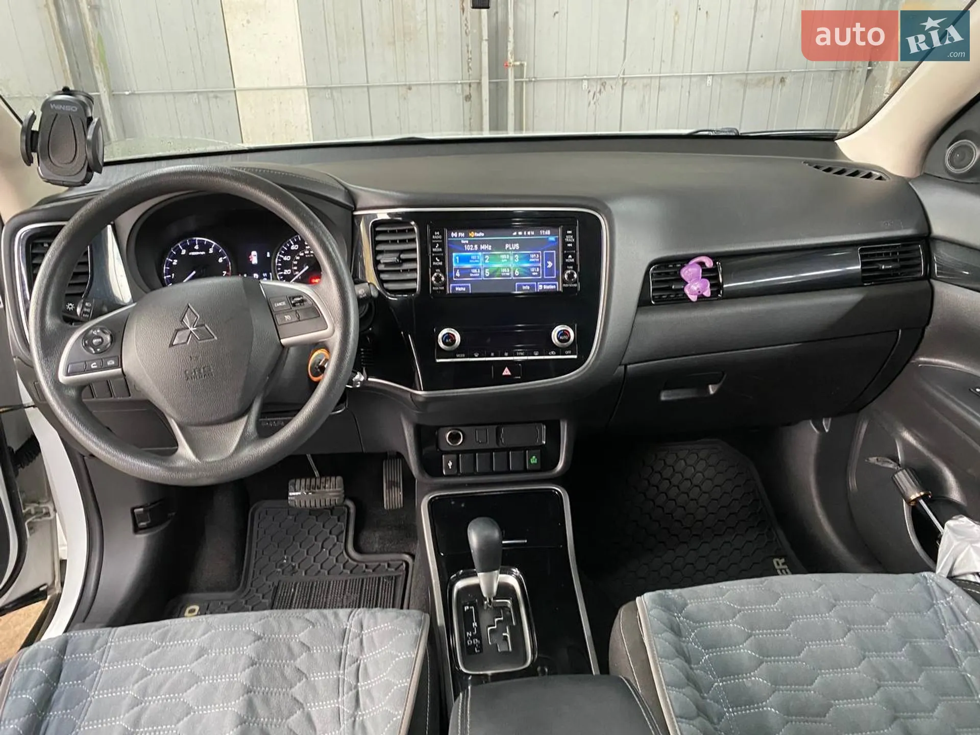 2020 Mitsubishi Outlander - мініатюра 8