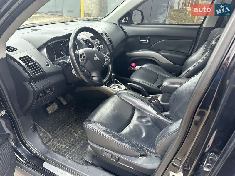 Внедорожник / Кроссовер Mitsubishi Outlander 2009 в Харькове