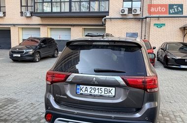 Позашляховик / Кросовер Mitsubishi Outlander 2020 в Дніпрі