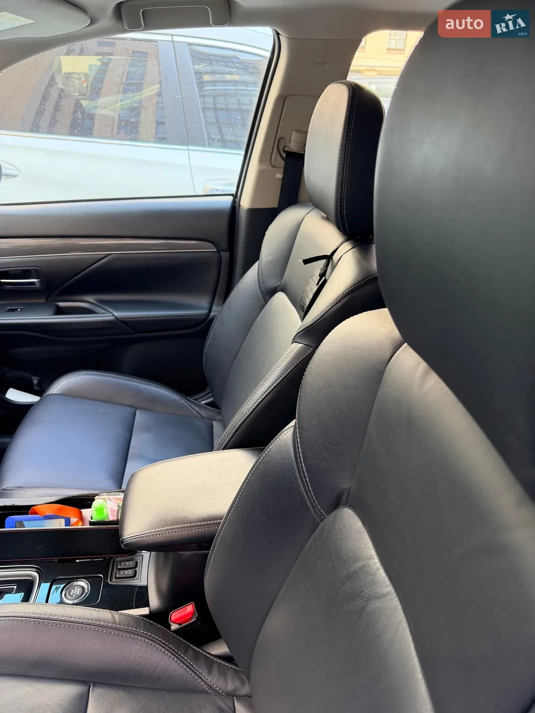 2020 Mitsubishi Outlander - мініатюра 5