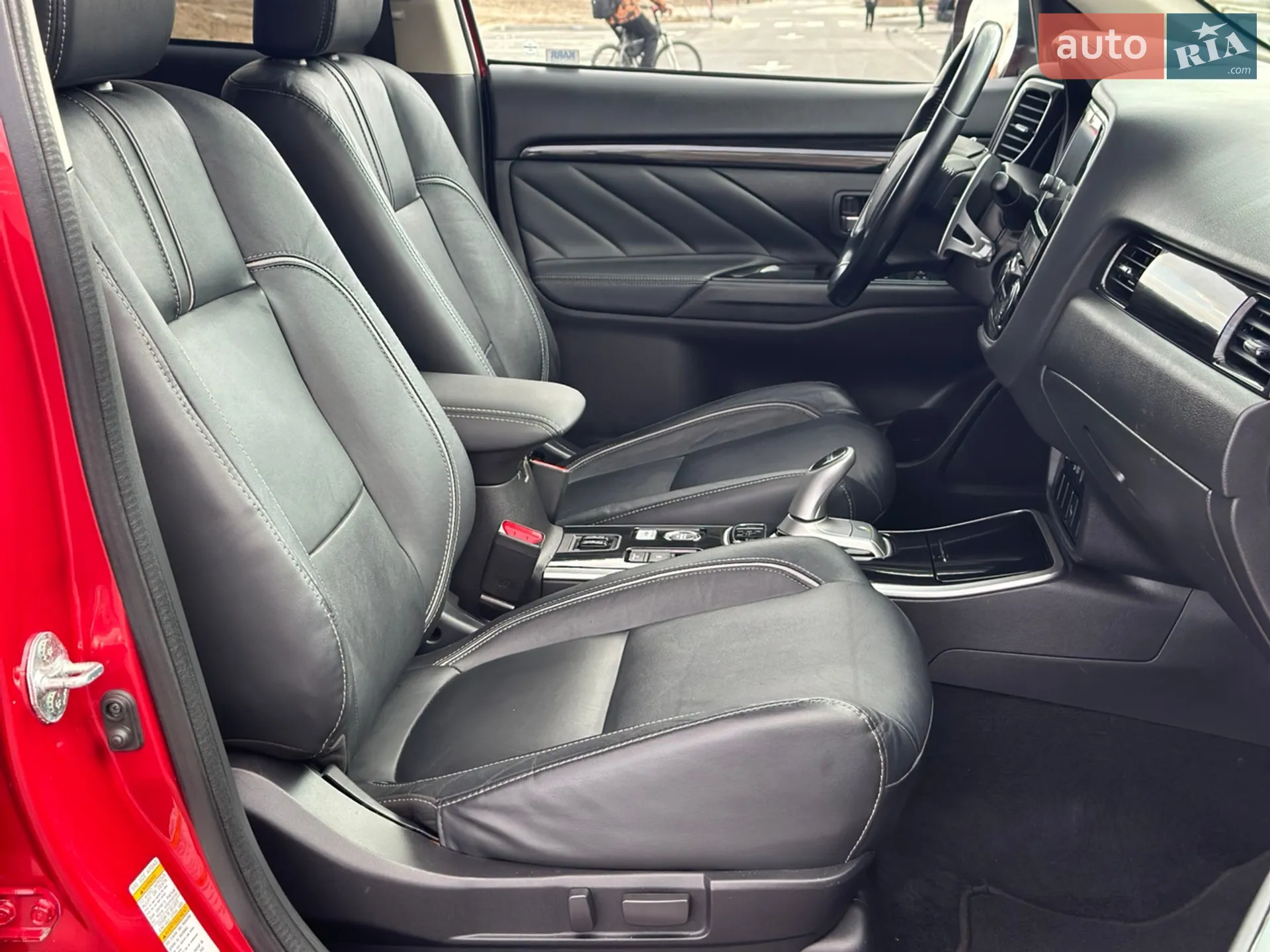 2018 Mitsubishi Outlander - мініатюра 36