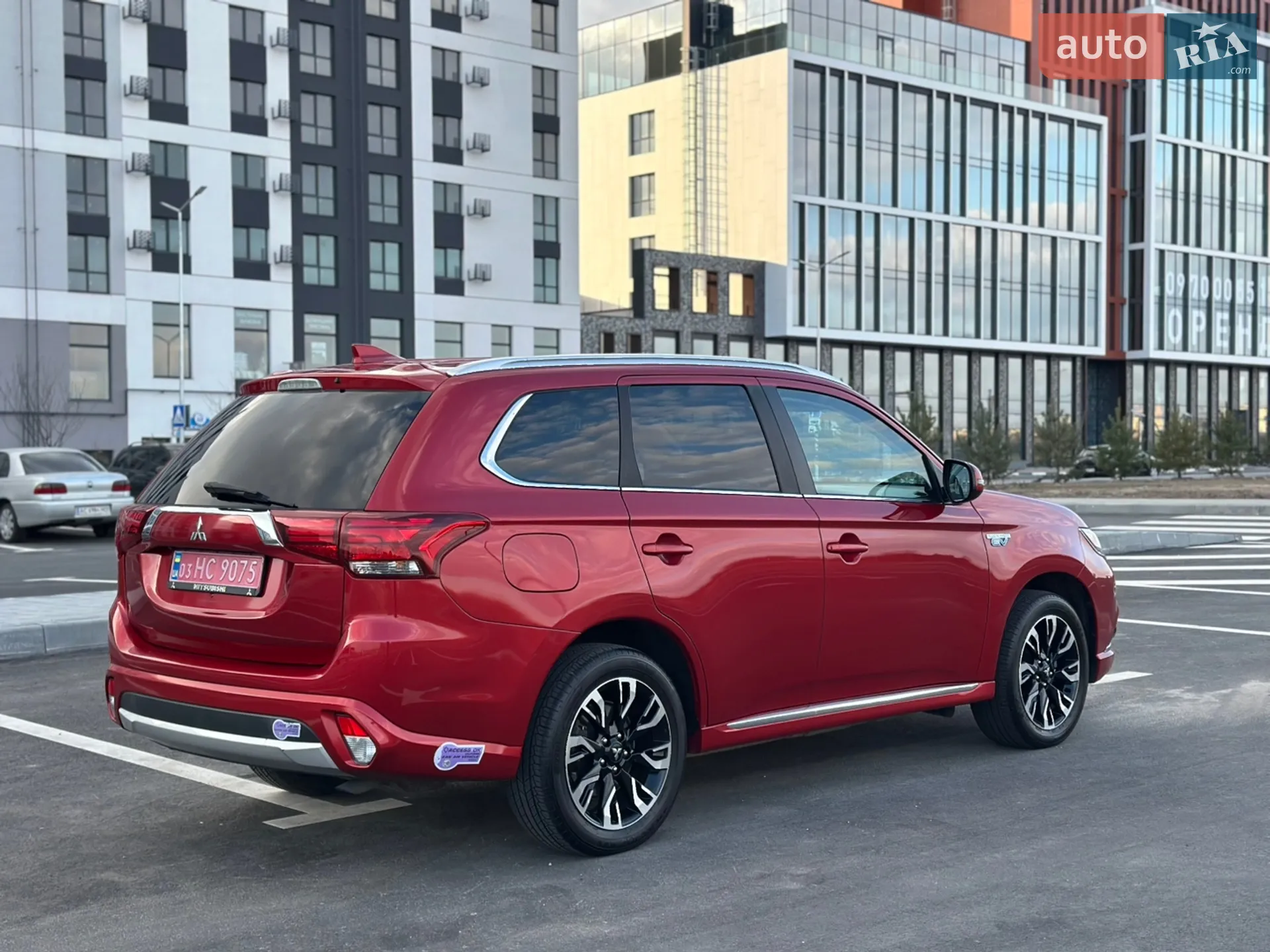 2018 Mitsubishi Outlander - мініатюра 13