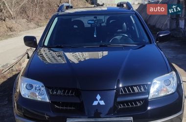 Позашляховик / Кросовер Mitsubishi Outlander 2005 в Харкові