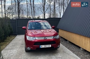 Позашляховик / Кросовер Mitsubishi Outlander 2014 в Броварах