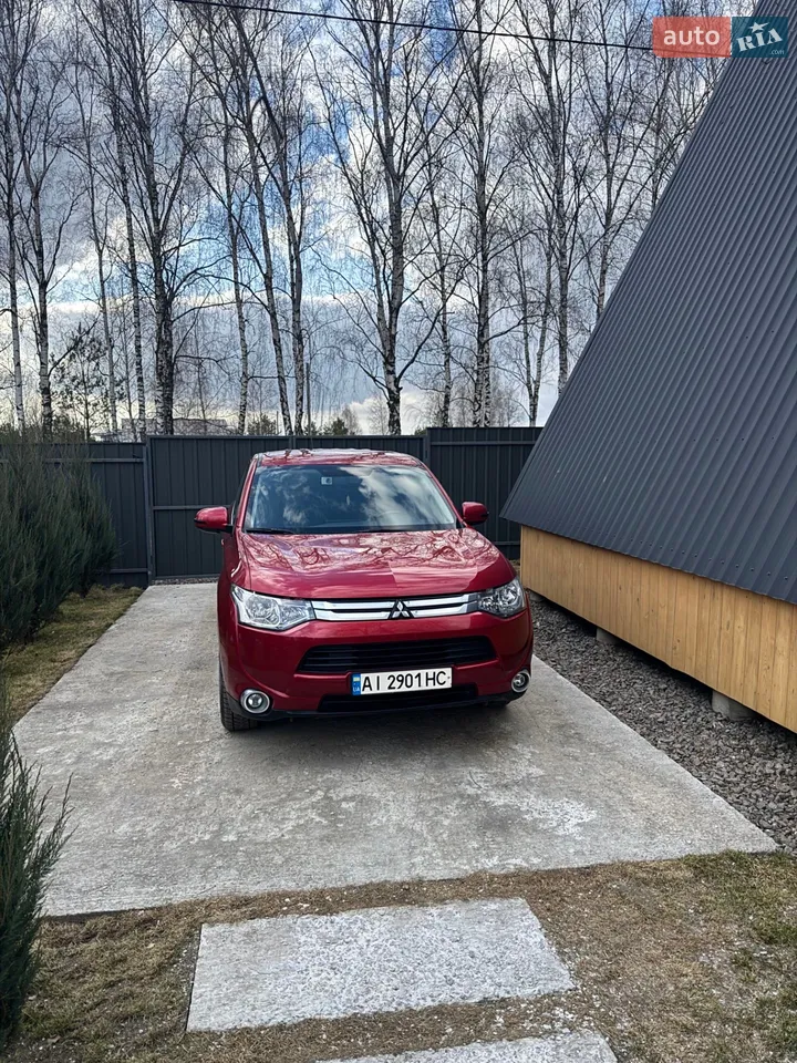 2014 Mitsubishi Outlander - мініатюра 9