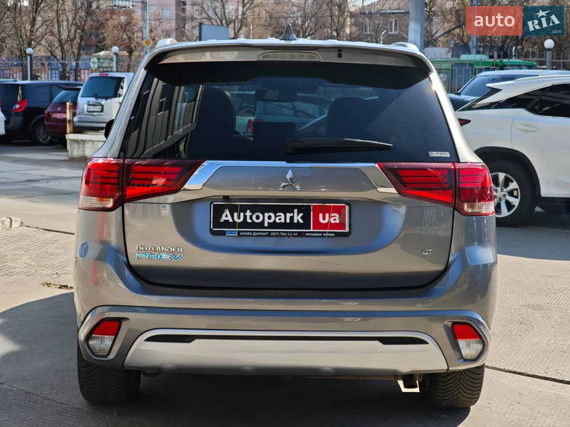 2021 Mitsubishi Outlander - мініатюра 12