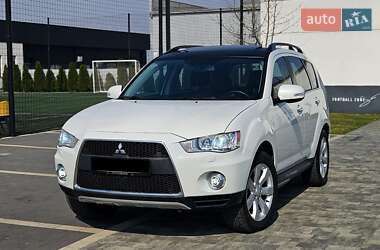Внедорожник / Кроссовер Mitsubishi Outlander 2012 в Мукачево