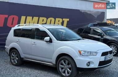 Внедорожник / Кроссовер Mitsubishi Outlander 2010 в Стрые