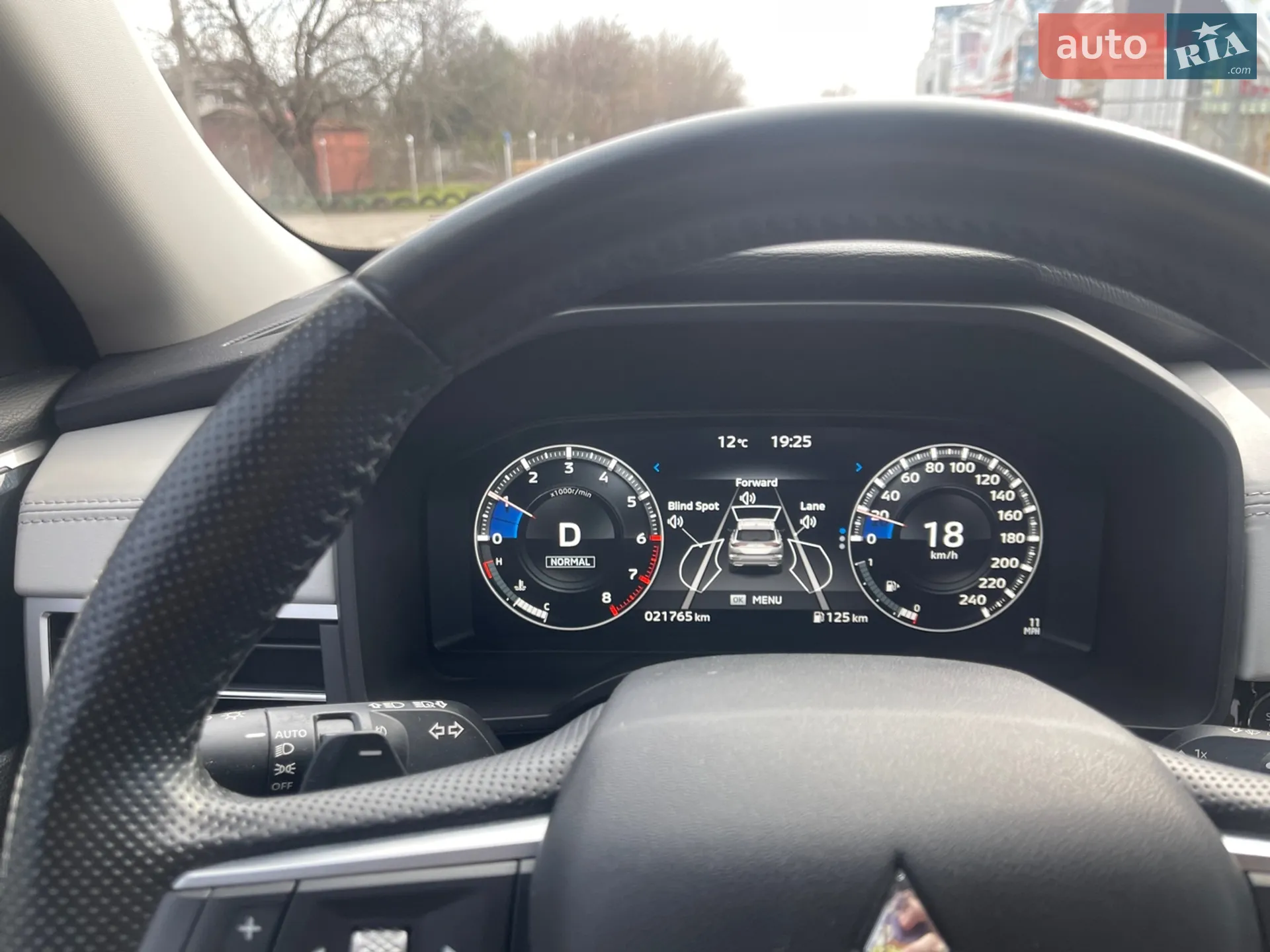 2021 Mitsubishi Outlander - мініатюра 9
