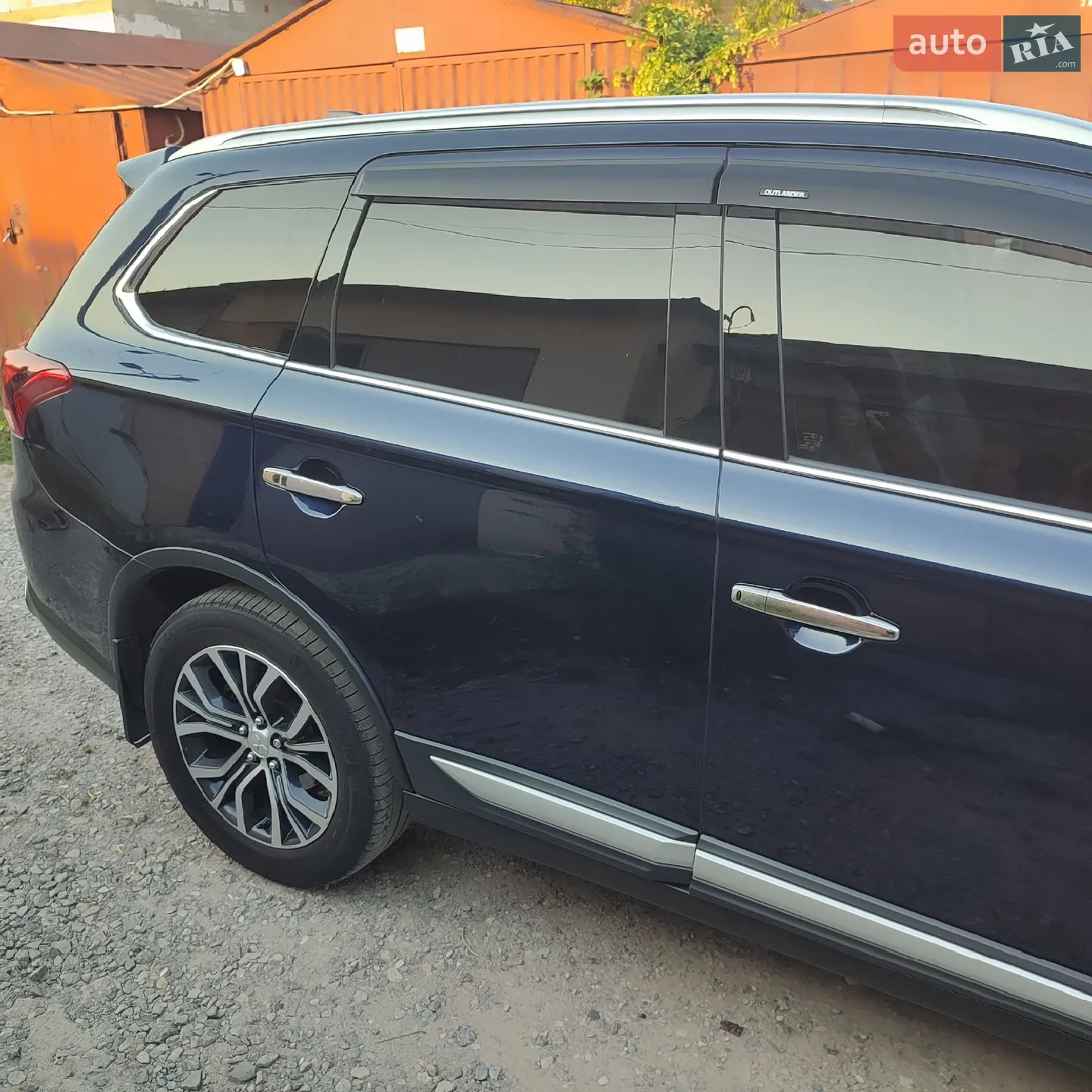 2017 Mitsubishi Outlander - мініатюра 6