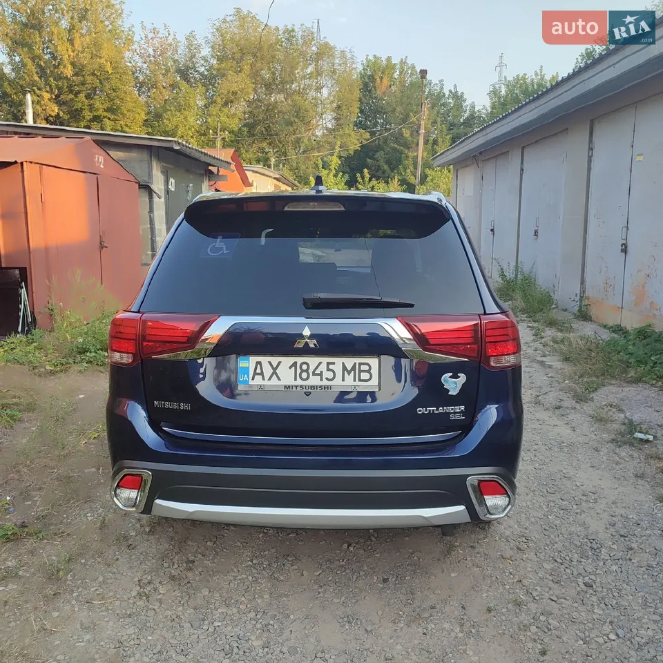 2018 Mitsubishi Outlander - мініатюра 18
