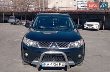 Позашляховик / Кросовер Mitsubishi Outlander 2008 в Києві