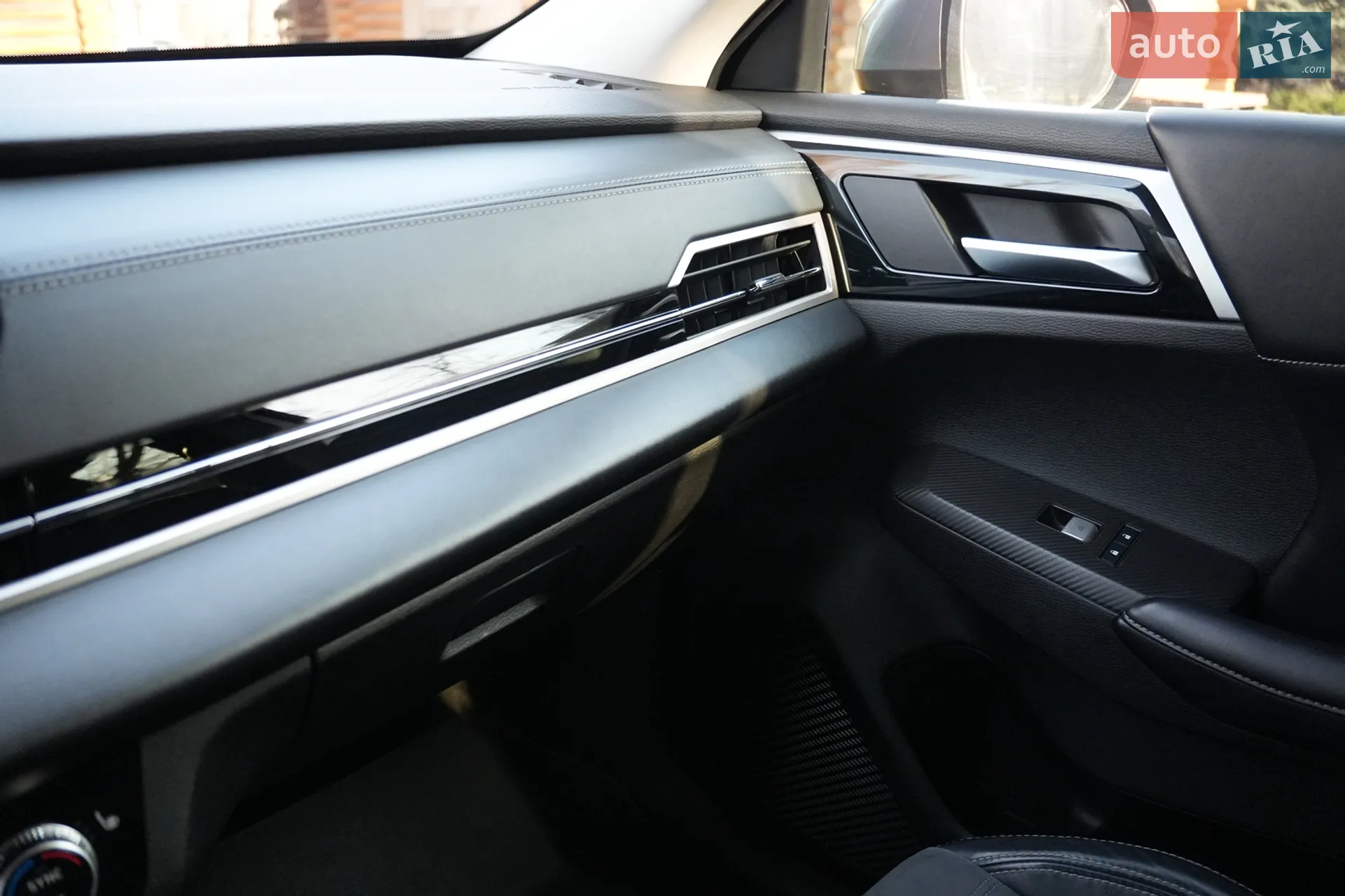 2021 Mitsubishi Outlander - мініатюра 21