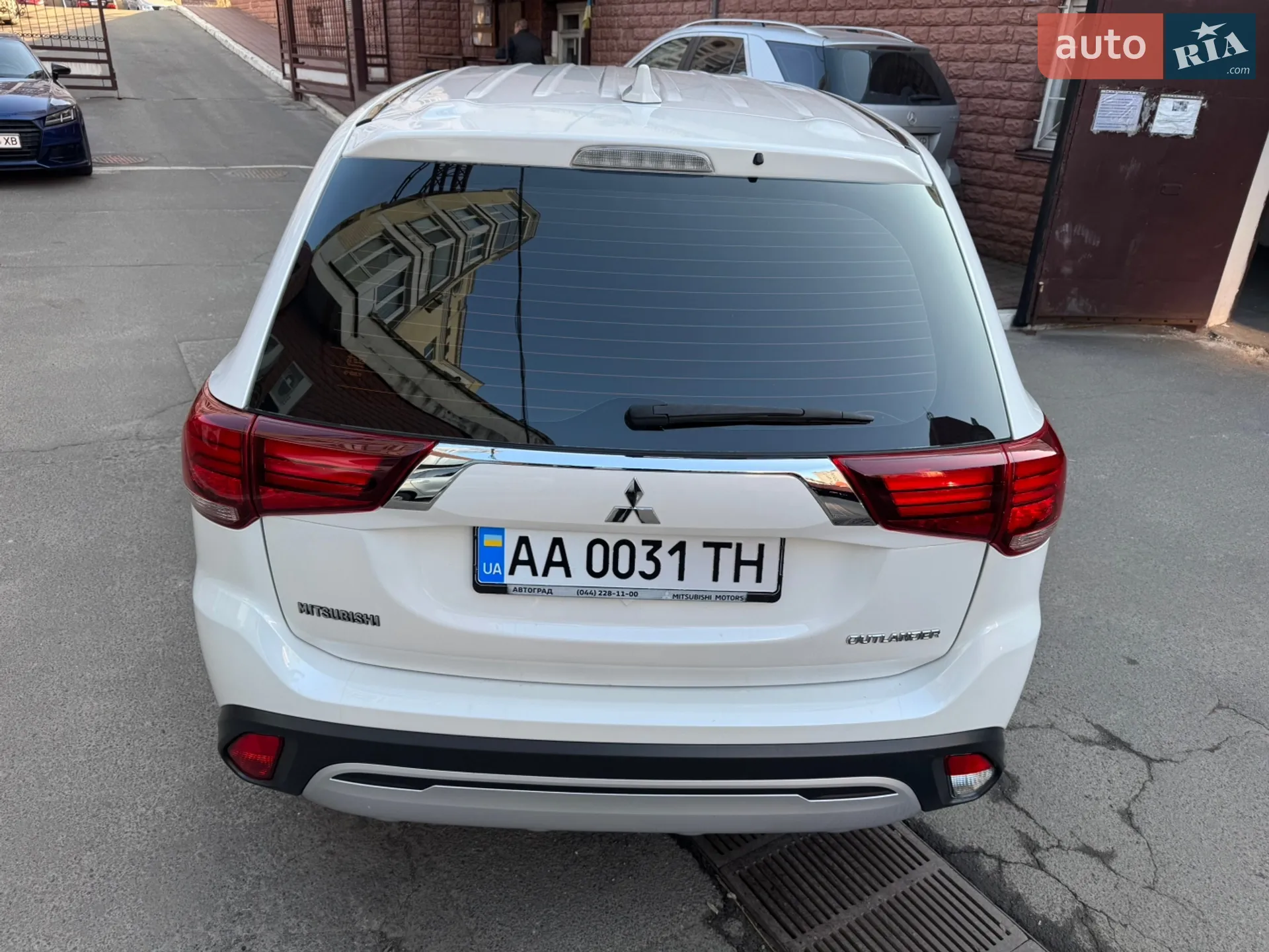 2019 Mitsubishi Outlander - мініатюра 8