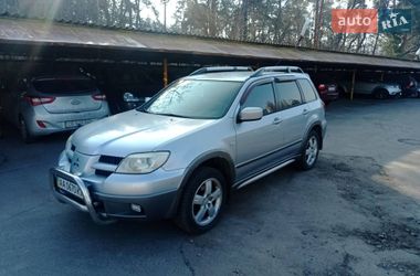 Позашляховик / Кросовер Mitsubishi Outlander 2006 в Києві