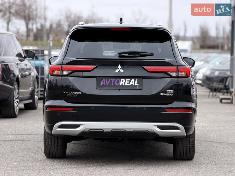 Внедорожник / Кроссовер Mitsubishi Outlander 2024 в Кривом Роге