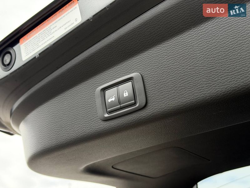 Внедорожник / Кроссовер Mitsubishi Outlander 2024 в Кривом Роге