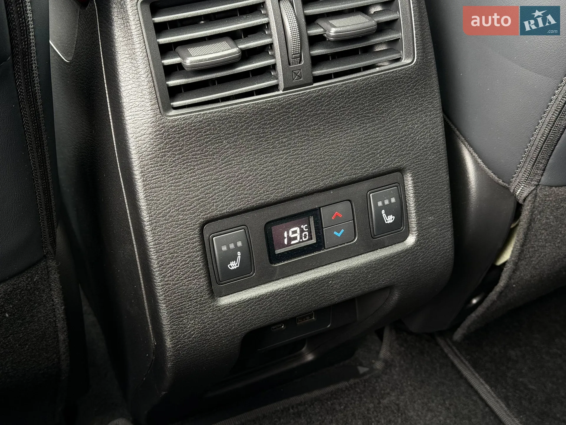 2024 Mitsubishi Outlander - мініатюра 59