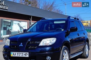 Внедорожник / Кроссовер Mitsubishi Outlander 2008 в Киеве
