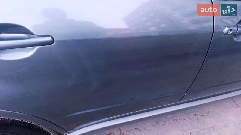 Внедорожник / Кроссовер Mitsubishi Outlander 2003 в Ирпене фото 7 Внедорожник / Кроссовер Mitsubishi Outlander 2003 в Ирпене