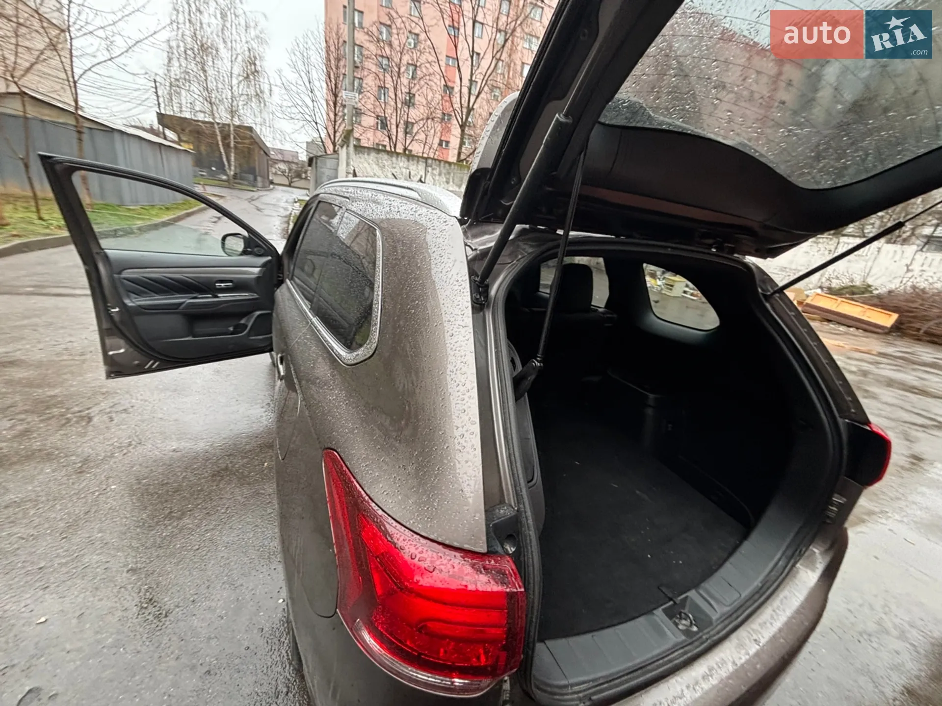 2019 Mitsubishi Outlander - мініатюра 28