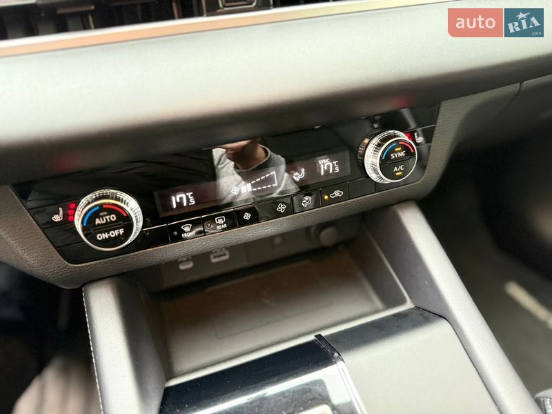 Внедорожник / Кроссовер Mitsubishi Outlander 2022 в Одессе