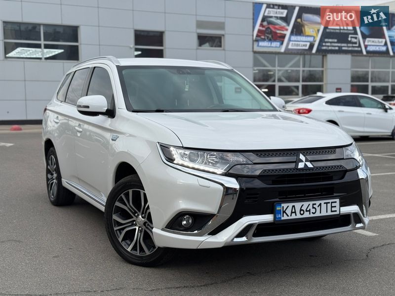 Внедорожник / Кроссовер Mitsubishi Outlander 2017 в Киеве фото 7 Внедорожник / Кроссовер Mitsubishi Outlander 2017 в Киеве
