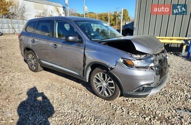 Внедорожник / Кроссовер Mitsubishi Outlander 2018 в Львове