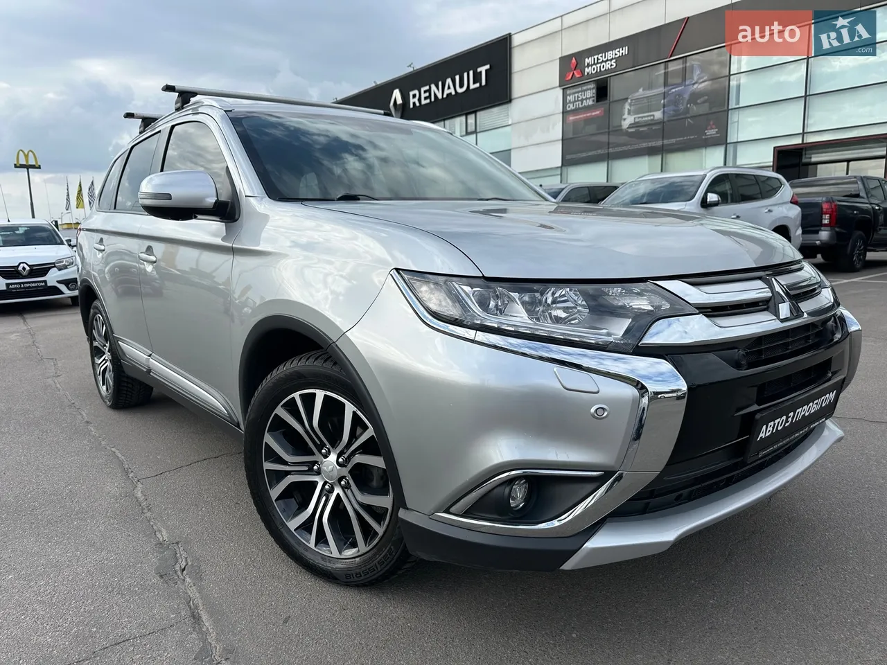 2018 Mitsubishi Outlander - мініатюра 15