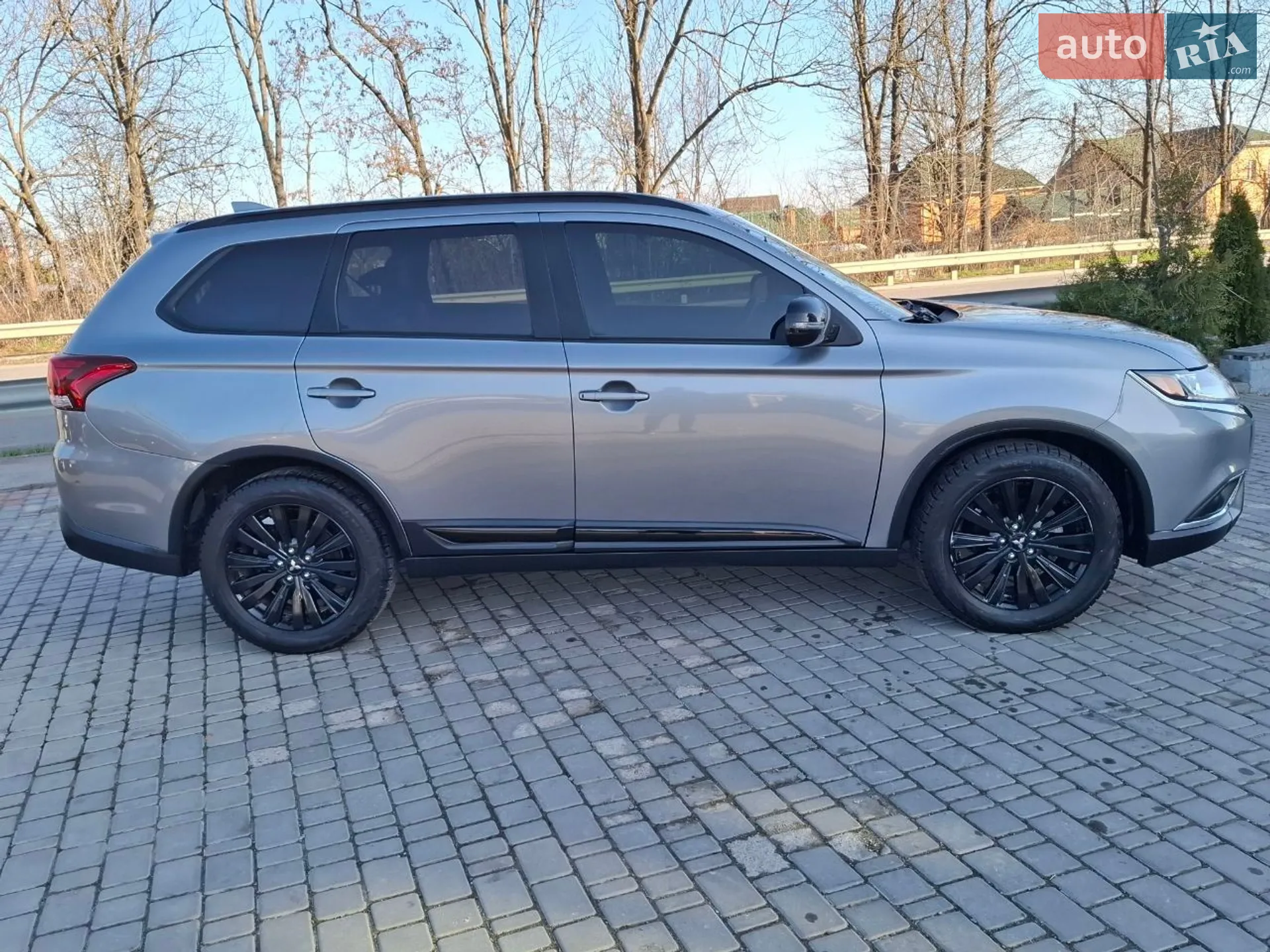 2020 Mitsubishi Outlander - мініатюра 14
