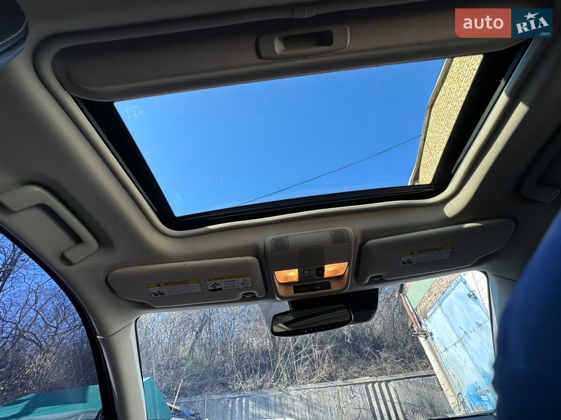 Внедорожник / Кроссовер Mitsubishi Outlander 2020 в Киеве