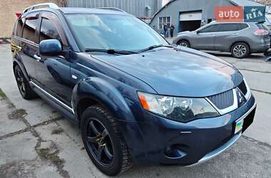 Внедорожник / Кроссовер Mitsubishi Outlander 2009 в Киеве