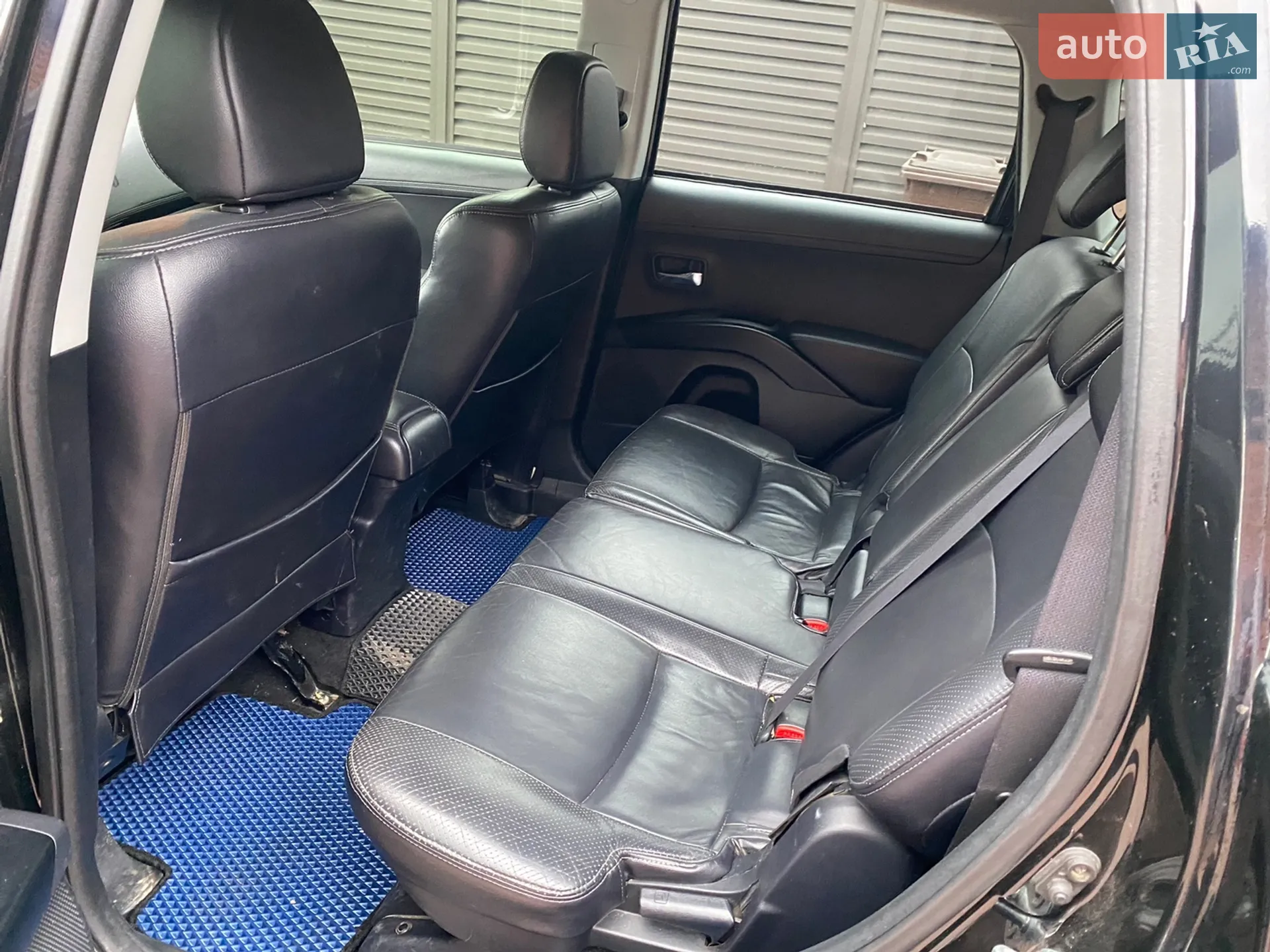 2010 Mitsubishi Outlander - мініатюра 11