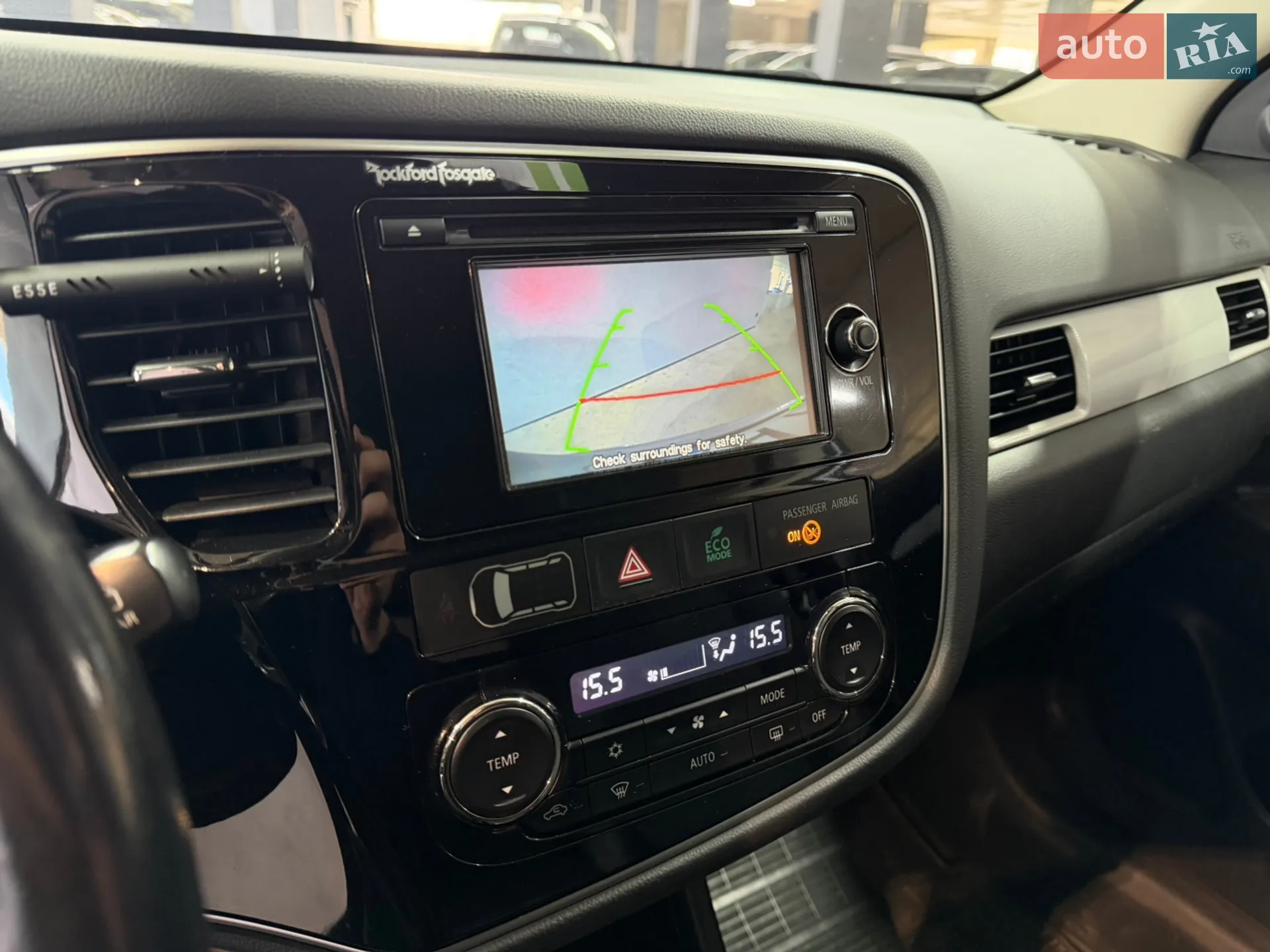 2015 Mitsubishi Outlander - мініатюра 20