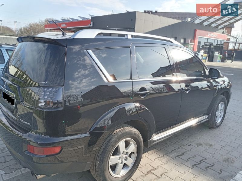 Позашляховик / Кросовер Mitsubishi Outlander 2010 в Тернополі