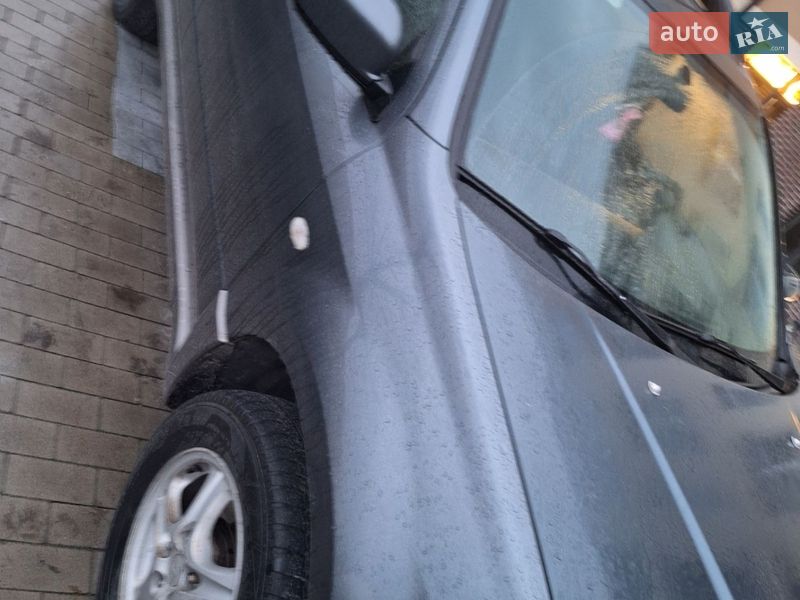 Внедорожник / Кроссовер Mitsubishi Outlander 2004 в Броварах