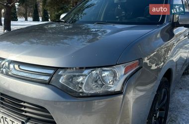 Внедорожник / Кроссовер Mitsubishi Outlander 2013 в Львове