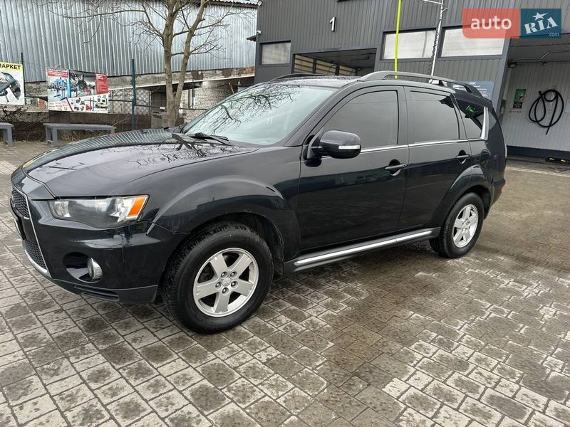 Позашляховик / Кросовер Mitsubishi Outlander 2011 в Львові