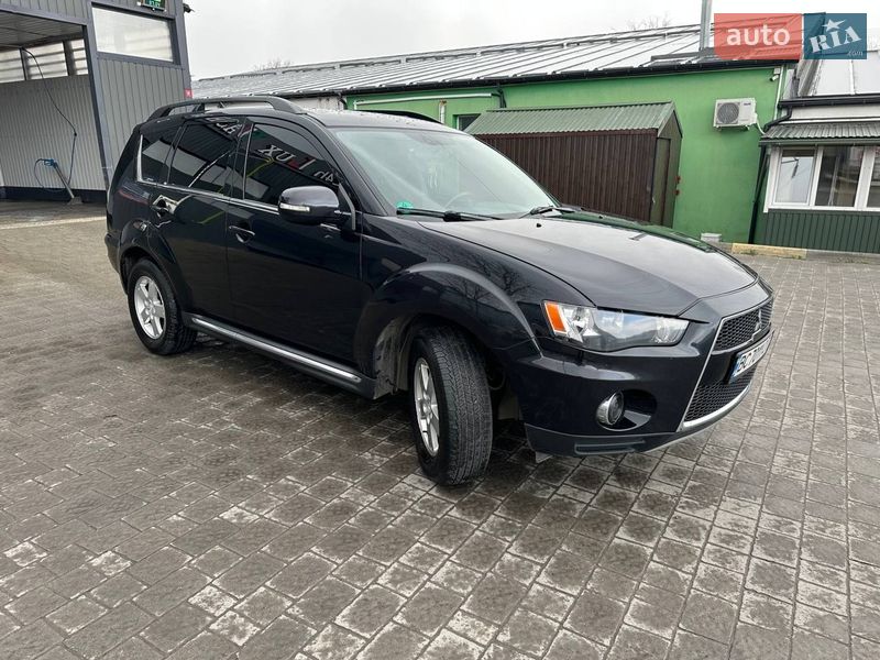 Позашляховик / Кросовер Mitsubishi Outlander 2011 в Львові