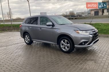 Внедорожник / Кроссовер Mitsubishi Outlander 2018 в Львове