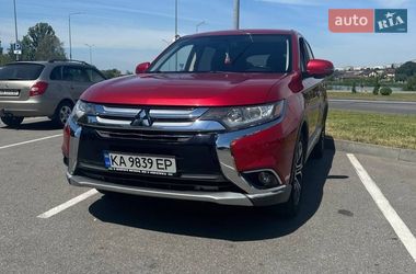 Внедорожник / Кроссовер Mitsubishi Outlander 2015 в Виннице