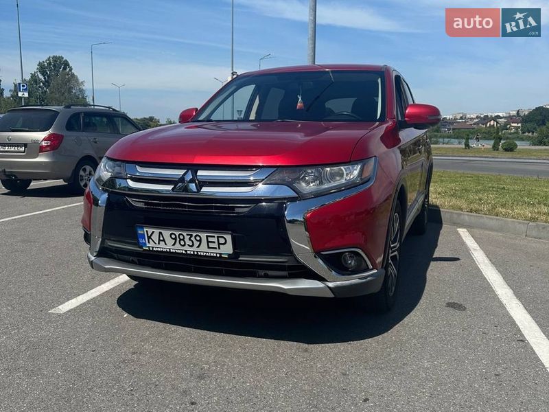 Mitsubishi Outlander 2015