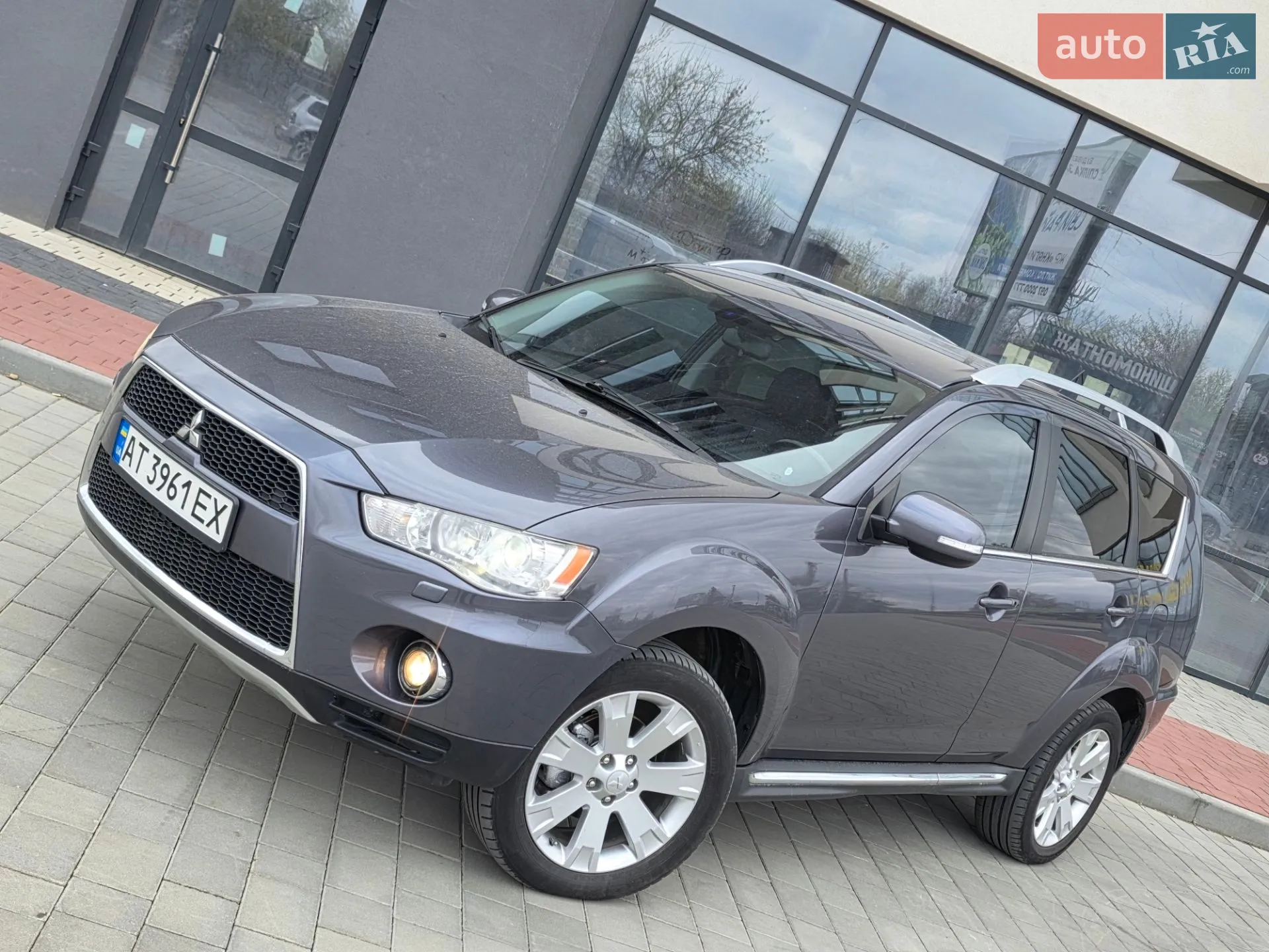 2010 Mitsubishi Outlander - мініатюра 9
