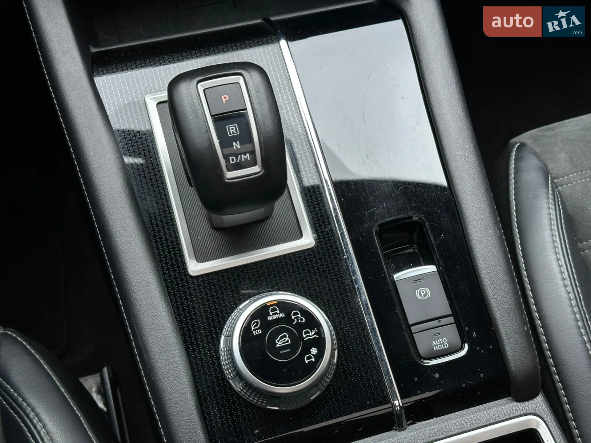 2021 Mitsubishi Outlander - мініатюра 15