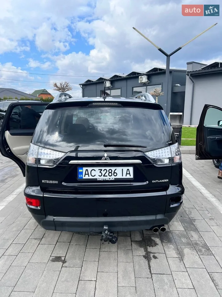 2010 Mitsubishi Outlander - мініатюра 14
