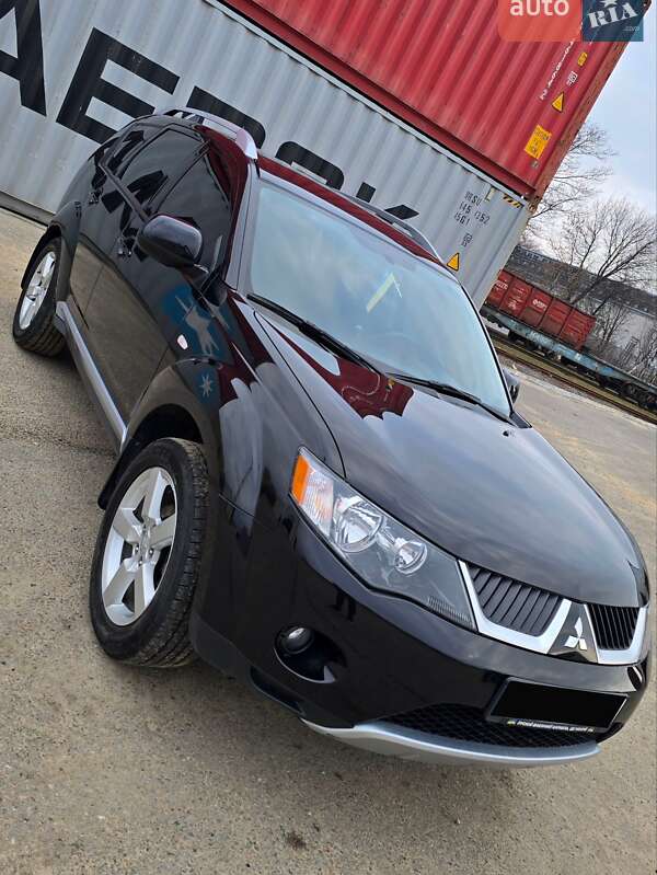 Mitsubishi Outlander 2008