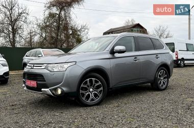 Позашляховик / Кросовер Mitsubishi Outlander 2015 в Ковелі