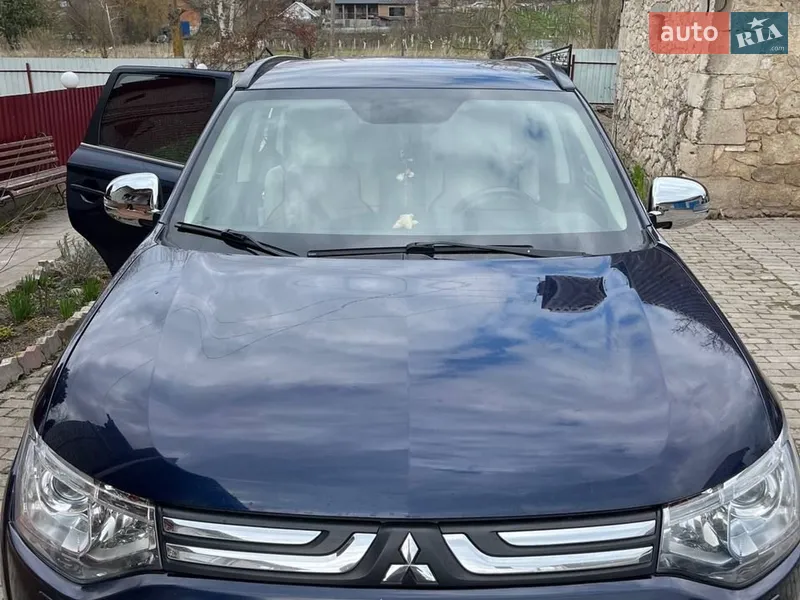 Mitsubishi Outlander