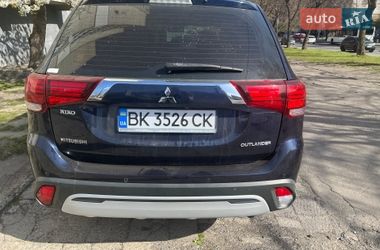Внедорожник / Кроссовер Mitsubishi Outlander 2019 в Львове
